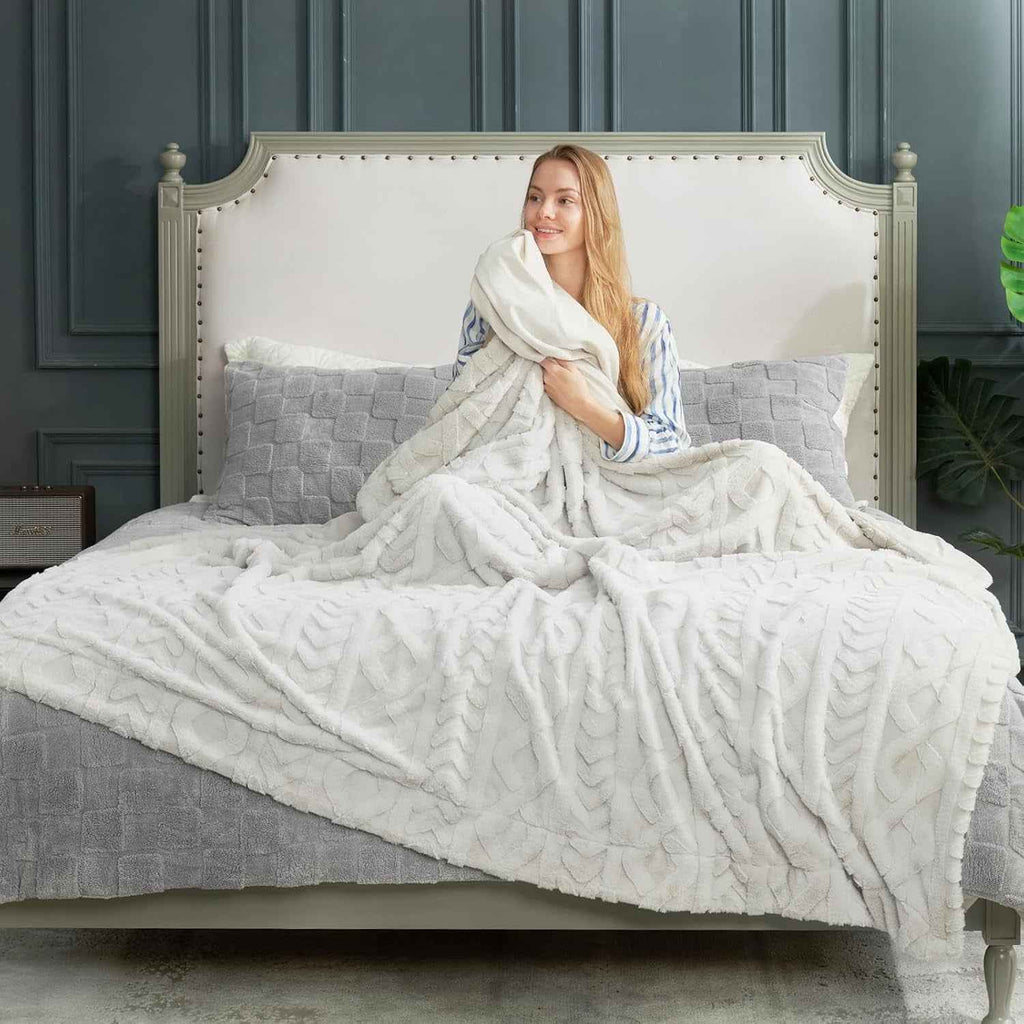 Faux Fur Throw Blanket for Couch, Jacquard Fuzzy Plush Soft Thick Winter Throw Blanket for Sofa Bed Living Room Bedroom，60"X80" Beige - Clickitcome