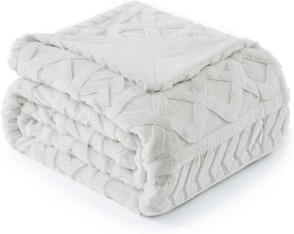 Faux Fur Throw Blanket for Couch, Jacquard Fuzzy Plush Soft Thick Winter Throw Blanket for Sofa Bed Living Room Bedroom，60"X80" Beige - Clickitcome